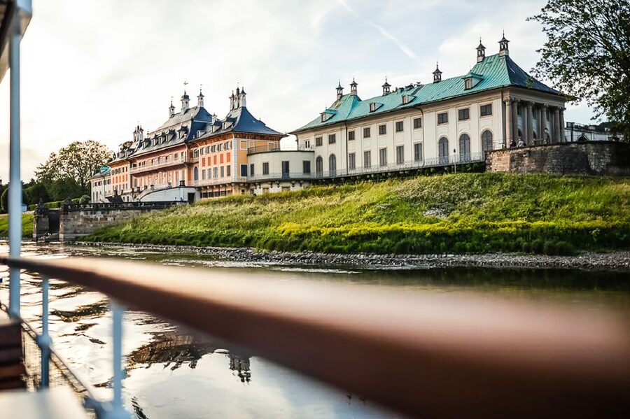 Dresden: Elbe River Cruise to Pillnitz Castle - Four bridges and the Blue Wonder