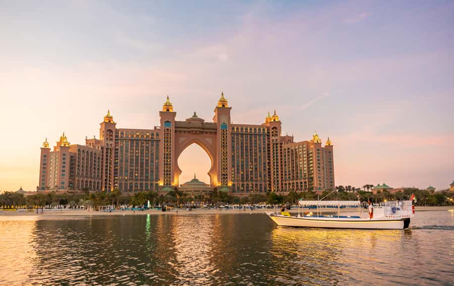 Dubai: Abra Boat Tour in Atlantis, Palm, Ain Dubai & Marina - Key points to know before booking