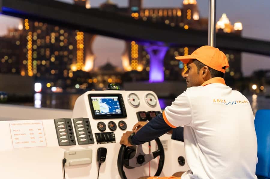 Dubai: Abra Boat Tour in Atlantis, Palm, Ain Dubai & Marina - Dubai Marina Mall and the return through the Marina