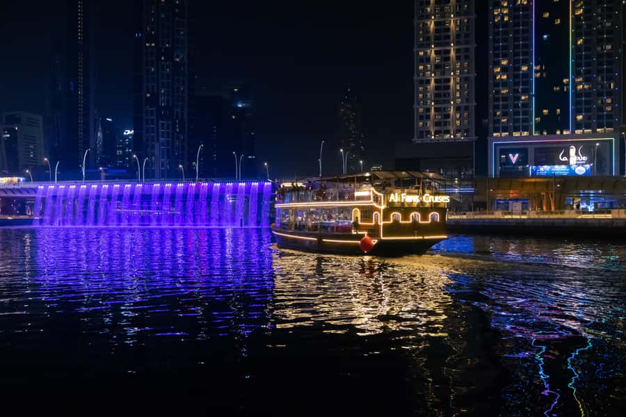 Dubai: Luxury Canal Dinner Cruise with Optional Transfers - Dinner with Arabic dishes and international choices