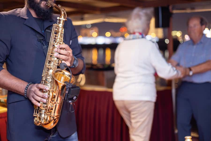 Dubai: Luxury Canal Dinner Cruise with Optional Transfers - Timing, seating, and what to wear