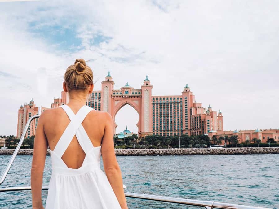 Dubai: Luxury Sunset Yacht Tour with Snacks and Drinks - Starting at 360 Adventures Luxury Yachts
