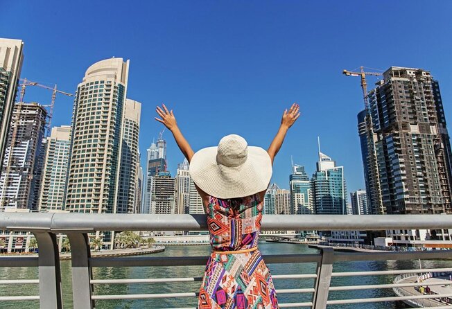 Dubai Marina Dinner Cruise with Live Music & Open Bar - Key Points to Know Before You Book