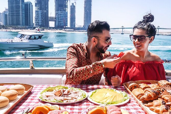 Dubai Marina Yacht Tour with Optional Breakfast or BBQ - Practical details that can make or break the day