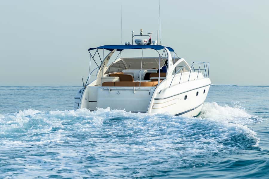 Dubai: Private Luxury Everest Yacht Cruise from Dubai Marina - Practical details before you book