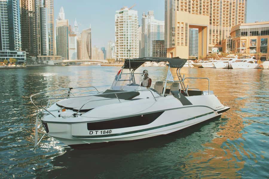 Dubai: Private Sea Escape Cruise - Swim, Tan & Sightsee - Why seeing Dubai from the water works so well
