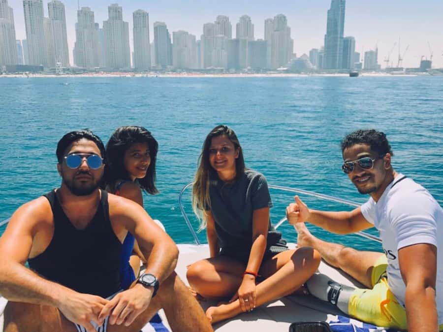 Dubai: Private Sea Escape Cruise - Swim, Tan & Sightsee - The swimming stop and time to relax