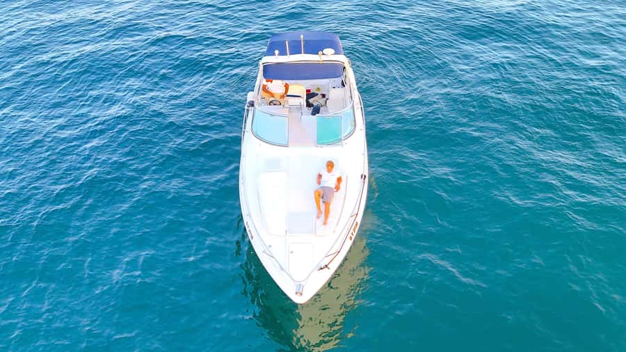 Dubai: Private Yacht Cruise for Unforgettable Memories - Setting out from Dubai Harbour on a private yacht