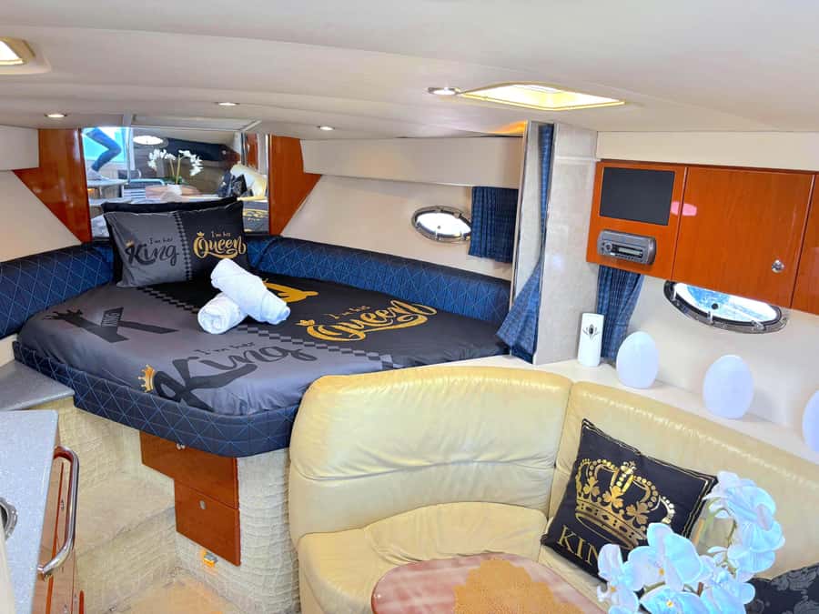 Dubai: Private Yacht Cruise for Unforgettable Memories - Practical tips for a smoother departure