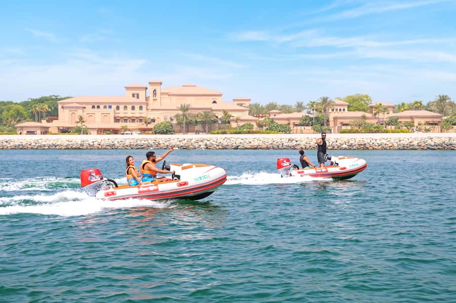 Dubai: Self-Drive Boat Experience for 1 or 2 People - Ain Dubai and the first big skyline view