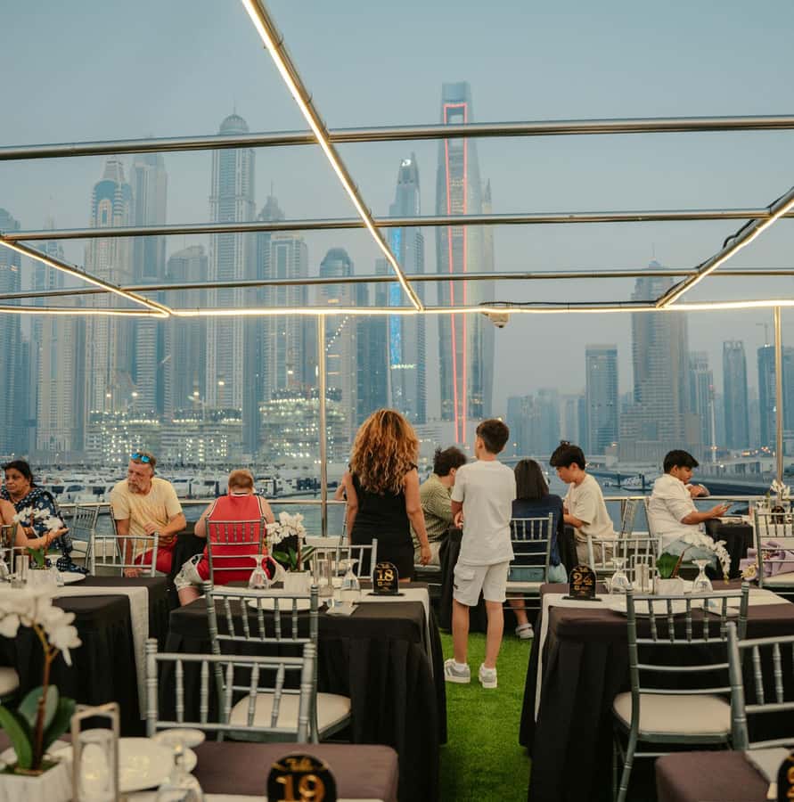 Dubai: Sunset or Dinner Cruise with Live Music & Open Bar - How much value do you get for $51?
