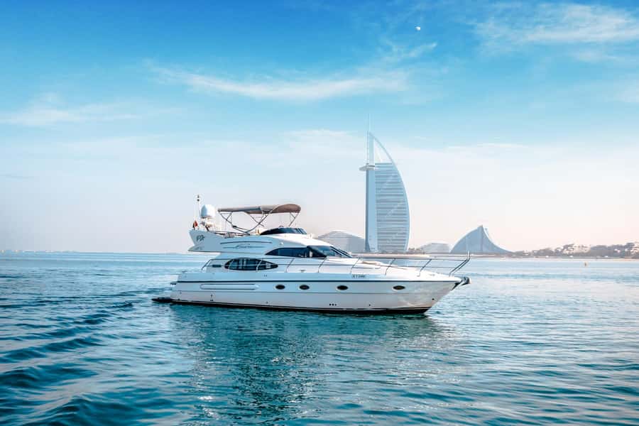 Dubai Yacht Tour - Boat Trip upto 12 guests Private event - A Private View of Dubai’s Famous Coast