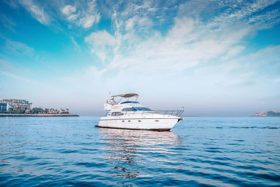 Dubai Yacht Tour - Boat Trip upto 12 guests Private event - What the Service Is Really Like