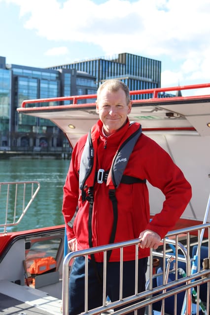 Dublin: River Liffey Sightseeing Cruise - A short cruise with a strong guide