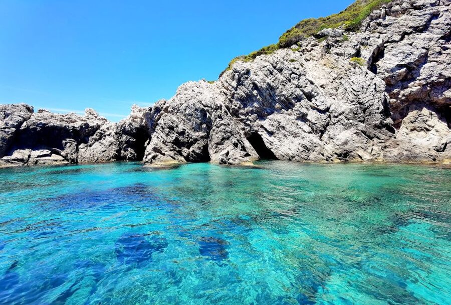 Dubrovnik: Blue Cave & Sunj Beach Boat Tour with Drinks - Morning or afternoon, and what to pack