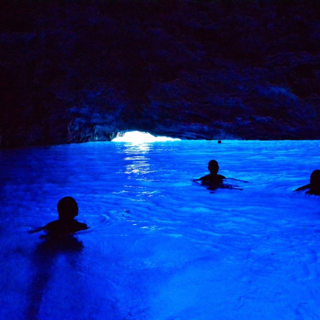 Dubrovnik: Blue & Green Caves Private Boat Tour with Drinks - Key points to know before booking