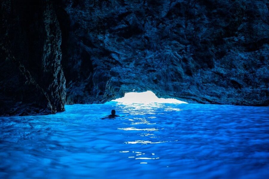 Dubrovnik: Blue & Green Caves Private Boat Tour with Drinks - Practical advice before you go