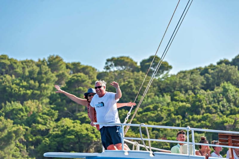 Dubrovnik: Elaphite Islands Cruise with Drinks/Lunch Options - Sea Conditions and Swimming Practicalities