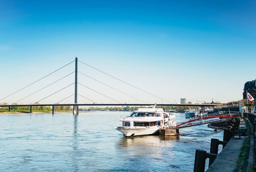 Düsseldorf: City Sightseeing Cruise on the Rhine - Who will enjoy this cruise most?