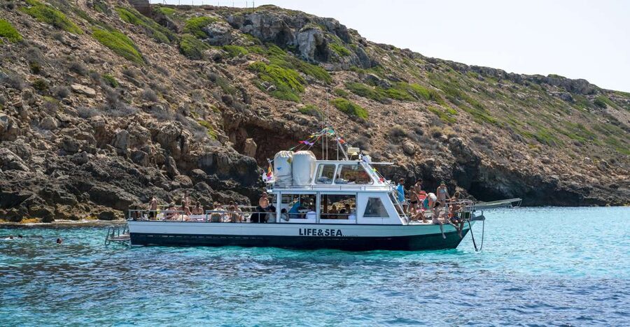 El Arenal, Mallorca: Bay of Palma Boat Tour with Snorkeling - The swim and snorkel stop