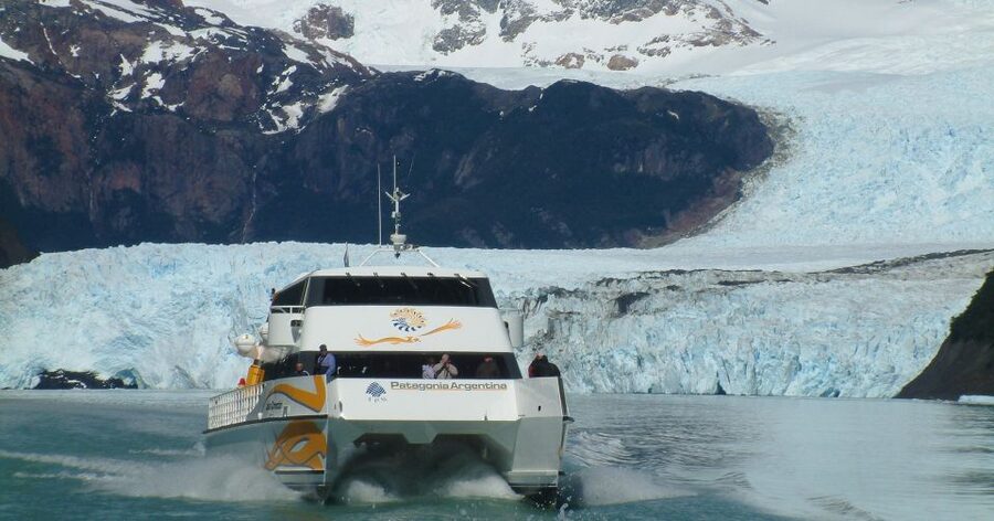 El Calafate: All Glaciers Boat Trip - From El Calafate to Punta Bandera