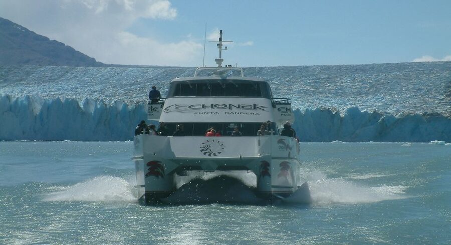 El Calafate: All Glaciers Boat Trip - Who should book this glacier cruise?