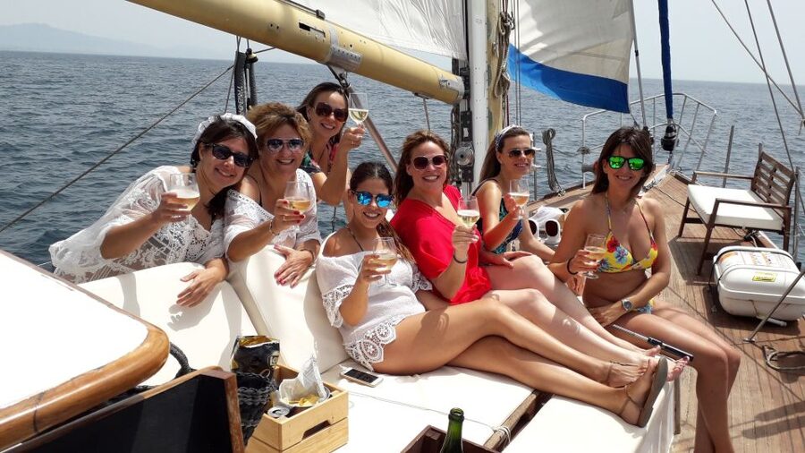Estepona: Dolphin Watching Sailboat Cruise with Drink - What dolphin sightings are really like