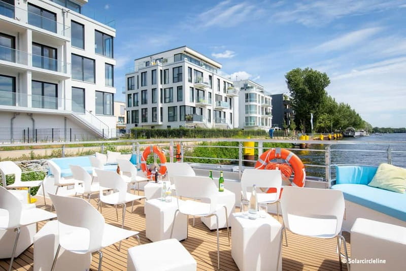 Evening Boat Tour 1.5 hour with our solarcatamaran - Should you book this Berlin evening cruise?