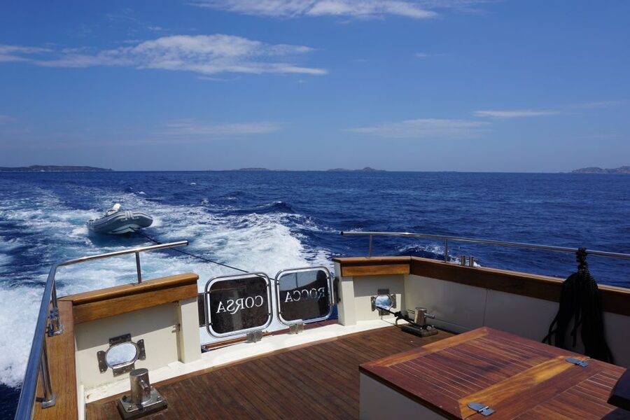 Forio: Ischia Island Boat Tour with Local Lunch and Swimming - Passing Sant’Angelo and Maronti Beach