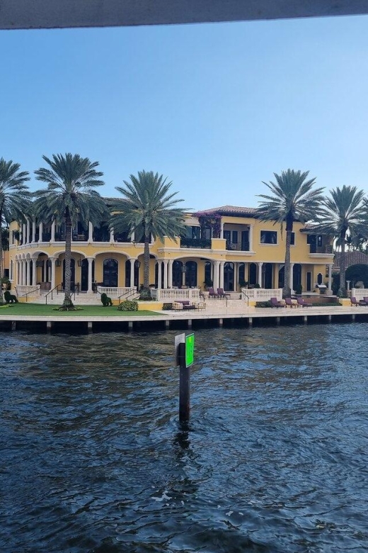 Fort Lauderdale: Millionaire's Row Cruise with Drinks - Port Everglades gives the cruise a working edge