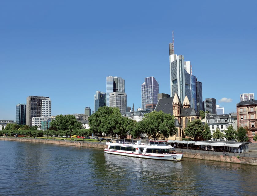 Frankfurt: 1-Hour Panorama Boat Cruise on the river Main - The sights you see from the Main