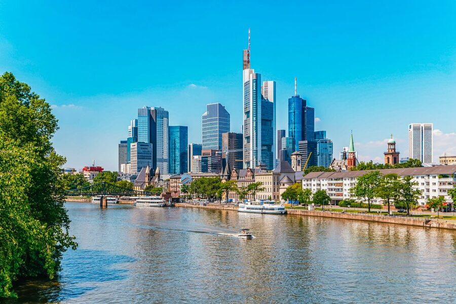 Frankfurt: River Main Sightseeing Cruise with Commentary - The downstream route toward Griesheim
