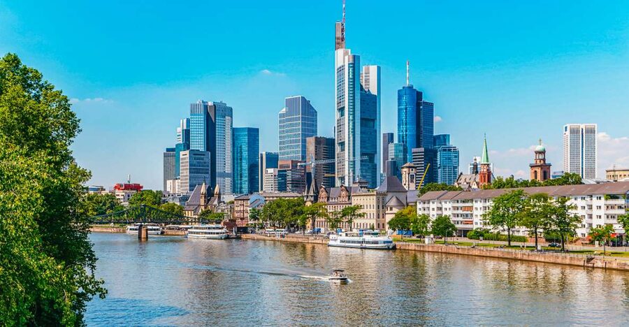 Frankfurt: River Main Sightseeing Cruise with Commentary - Starting at Eiserner Steg