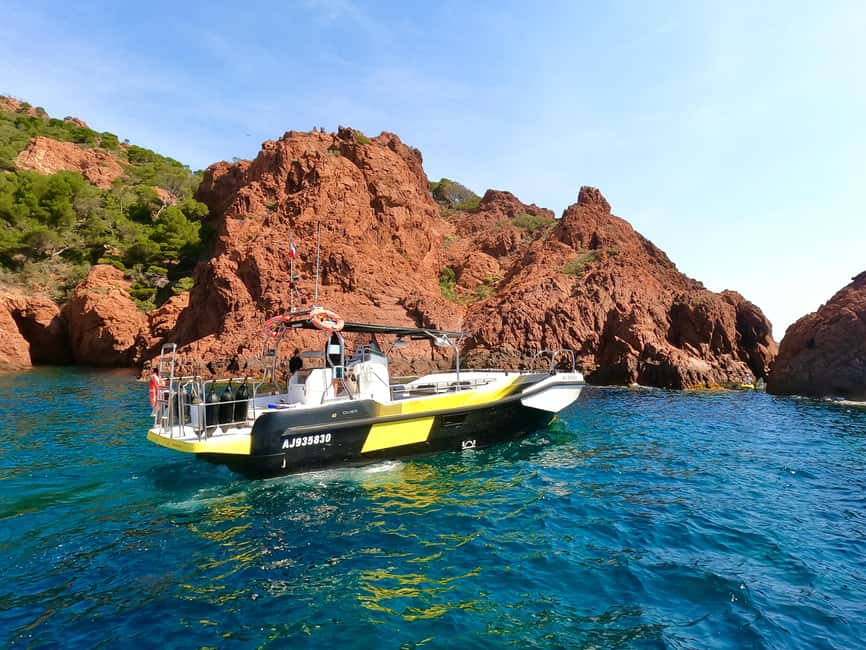 Fréjus : Esterel Calanques Cruise (Comfort Boat) + Swim Stop - What the $64 price really covers