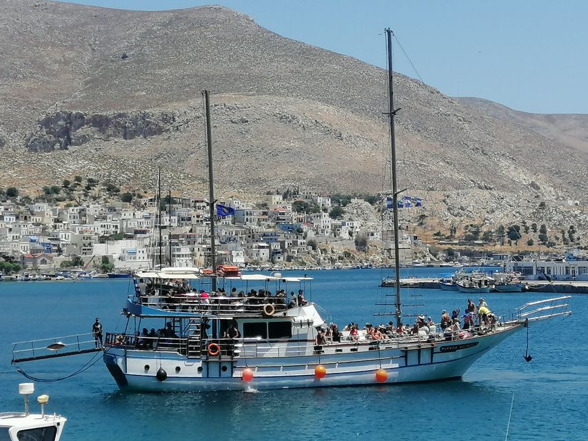 From Ag Anna: Rina's Cave and Ano and Kato Koufonisi Cruise - A generous Naxian lunch on board