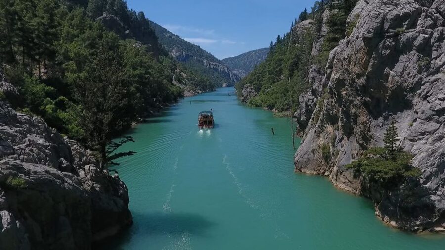From Alanya: Green Canyon Day Trip with Lunch and Boat Ride - Four hours on Green Lake