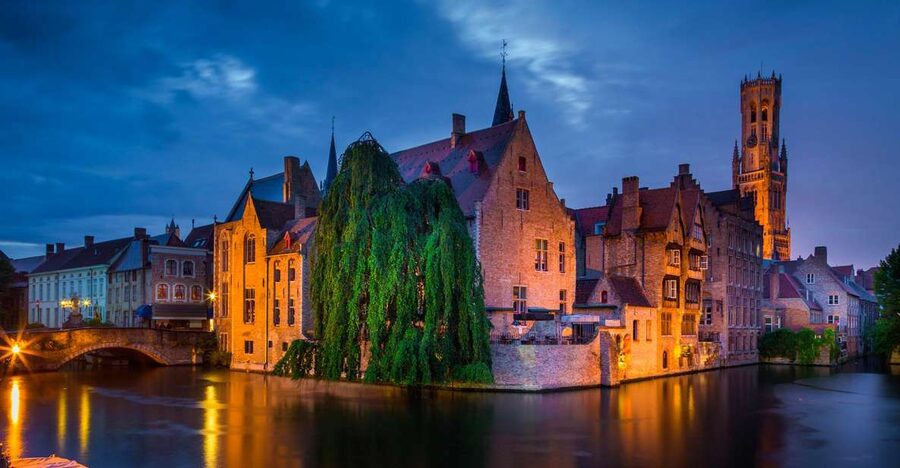 From Amsterdam: Bruges Day Trip in English with Boat Option - Key points to know before booking