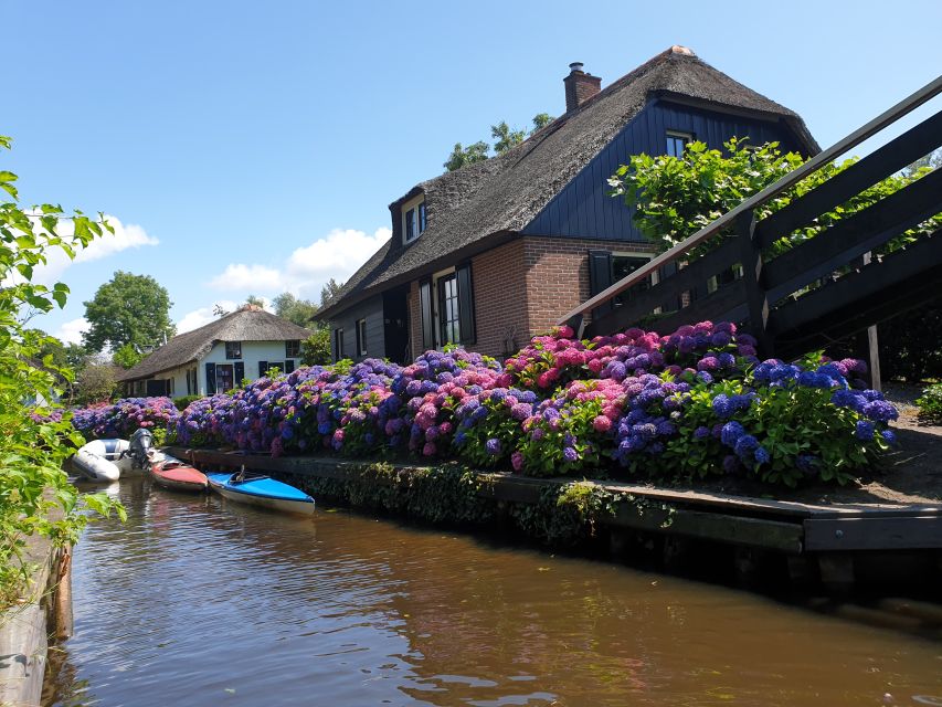 From Amsterdam: Giethoorn Day Trip with Small Electric Boat - Why Giethoorn is worth the long ride
