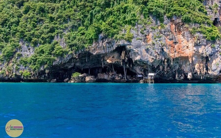 From Ao Nang: Phi Phi Islands Day Tour by Boat with Lunch - The speedboat ride from Ao Nang