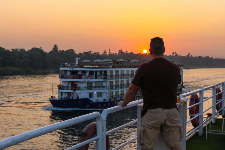 From Aswan: 4-Day Nile Cruise from Aswan to Luxor with Guide - Food, rooms, drinks, and useful packing advice