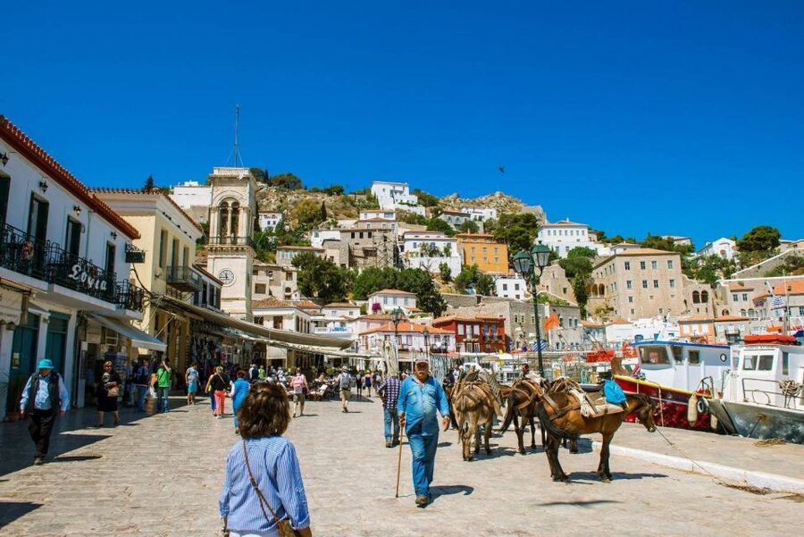 From Athens: Day Cruise to Hydra, Poros & Aegina with Lunch - Three islands, one long day at sea