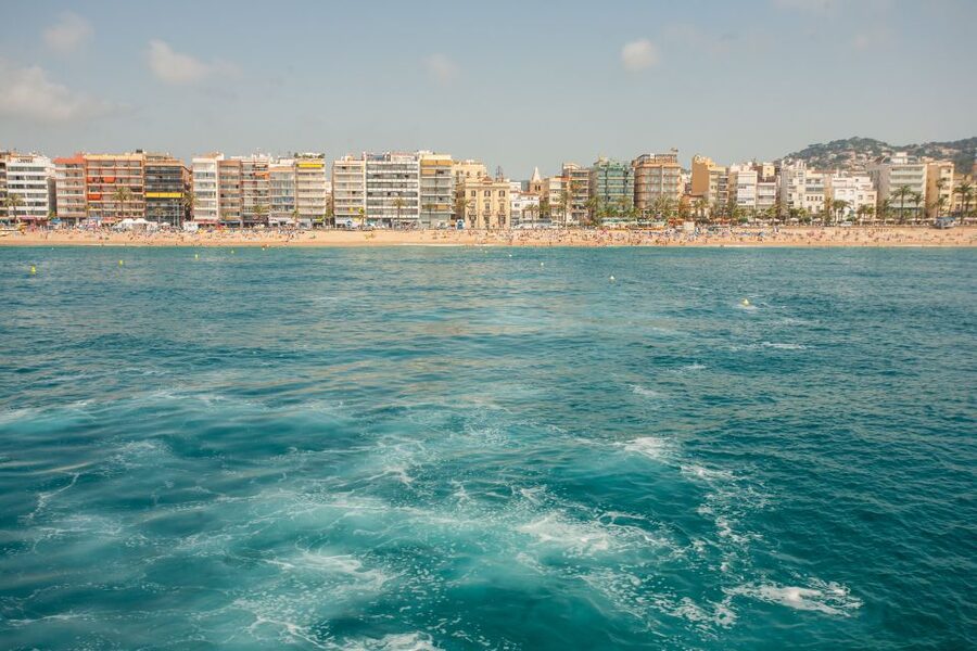 From Barcelona: Costa Brava Day Tour with Boat Trip - The one-hour boat ride along the Costa Brava