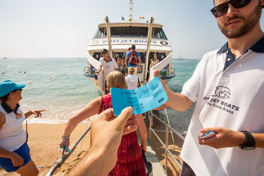 From Barcelona: Costa Brava Day Tour with Boat Trip - How to use your free time in Tossa