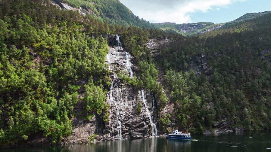 From Bergen: The Original Fjord Cruise to Mostraumen - Winter changes the route, not the point of the trip
