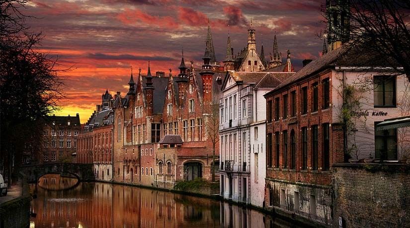 From Brussels: Bruges Day Trip with Boat Tour Option (ES) - The Dijver Canal and Rozenhoedkaai