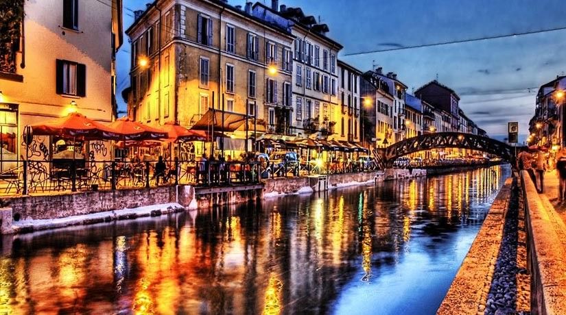 From Brussels: Day Trip to Amsterdam with Canal Boat Cruise - Meeting Amsterdam through canals and old streets