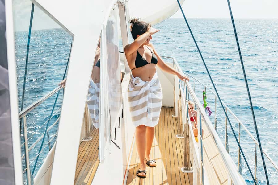 From Cairns: Great Barrier Reef Cruise by Premium Catamaran - Lunch arrives at the right time