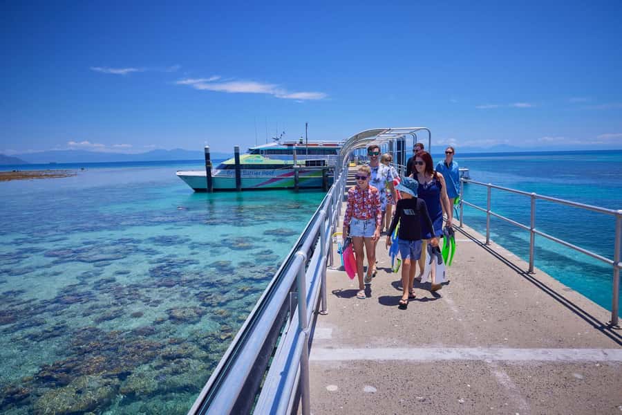 From Cairns: Green Island Half-Day Morning Cruise - The crew and the practical rhythm of the morning