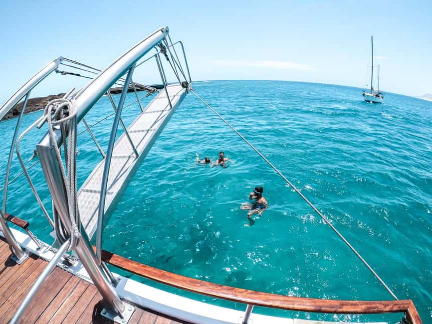 From Corralejo: Lobos Island Boat and Snorkel Activity - Cruising Past El Puertito on the Majorero