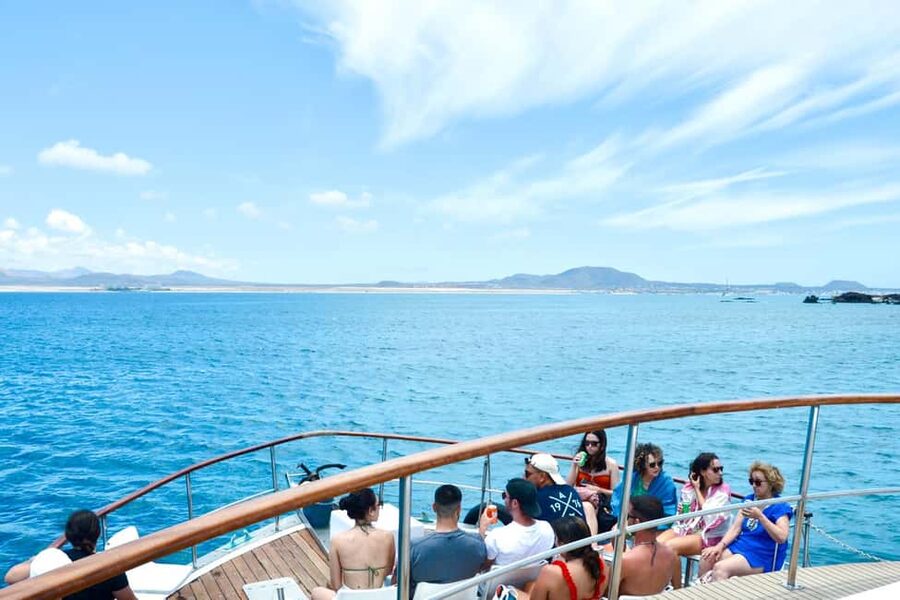 From Corralejo: Lobos Island Boat and Snorkel Activity - Choosing How to Use Your Day